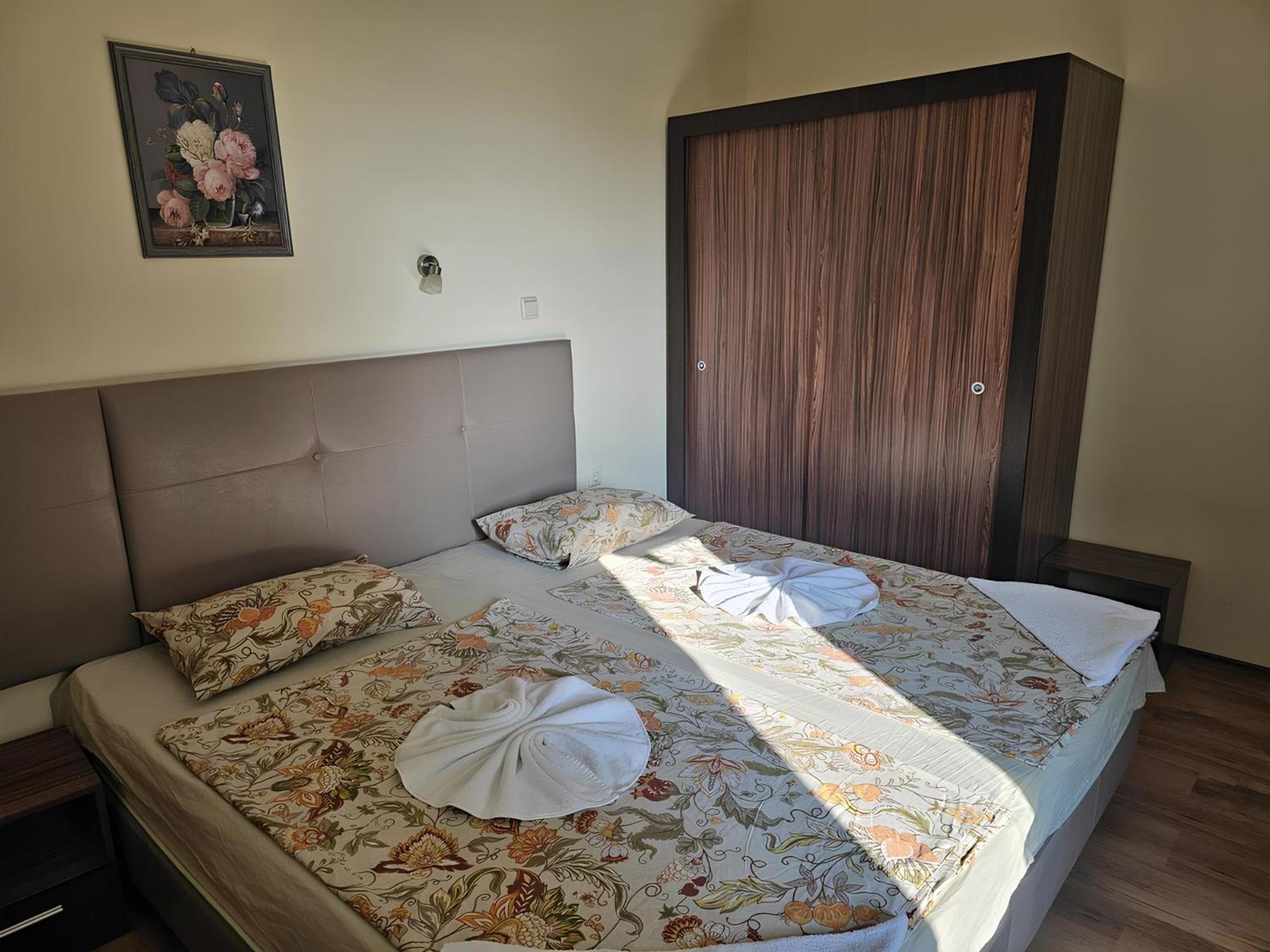 Apartments Yalta Golden Sands Eksteriør billede