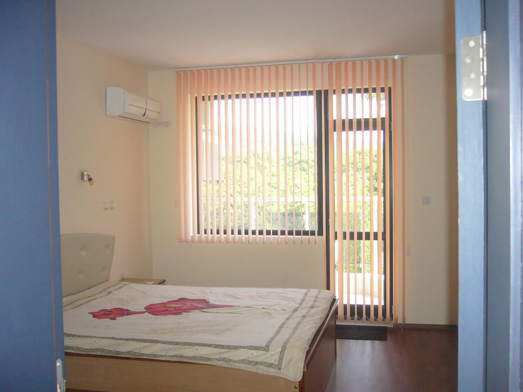 Apartments Yalta Golden Sands Eksteriør billede